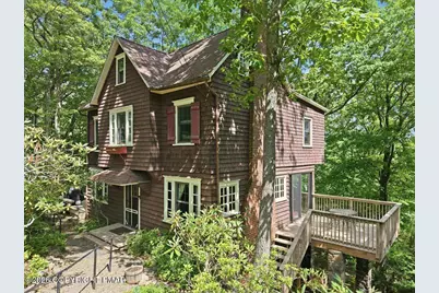  90 Oak Lane, Pocono Manor, PA 18349 - Photo 2