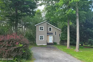 9153 Brandywine Dr, Tobyhanna, PA 18466 - Photo 2