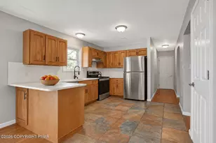 8202 Woodchuck Ct, East Stroudsburg, PA 18301 - Photo 10
