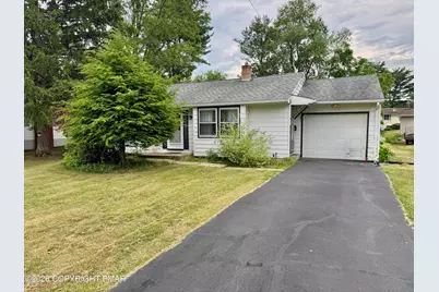  1111 Hillcrest Drive, Stroudsburg, PA 18360 - Photo 2