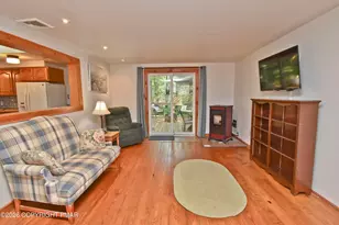 4180 Hickory Rd, Tobyhanna, PA 18466 - Photo 20
