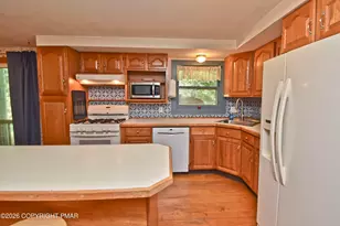 4180 Hickory Rd, Tobyhanna, PA 18466 - Photo 12