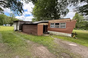 8 East Dr, Covington Township, PA 18424 - Photo 1