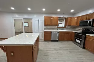 2193 Lake Dr, Henryville, PA 18332 - Photo 4