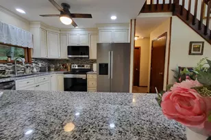 251 Dorchester Dr, Bushkill, PA 18324 - Photo 18