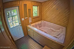 6306 Decker Rd, Bushkill, PA 18324 - Photo 16