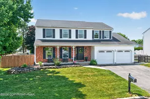 164 Kingsbury Ct, Nazareth, PA 18064 - Photo 4