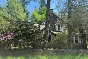 33 Knox St, Mount Pocono, PA 18344 - Photo 2