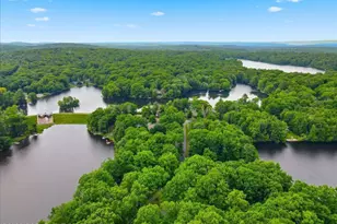 180 E Shore Dr, Dingmans Ferry, PA 18328 - Photo 22