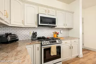 2115 Hemlock Ln, East Stroudsburg, PA 18302 - Photo 6