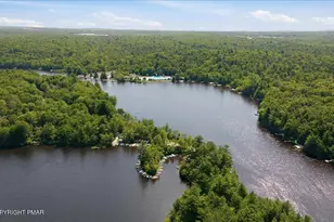 2394 Overlook Ln, Pocono Pines, PA 18350 - Photo 40