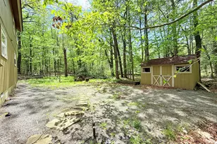 111 Red Maple Ln, Tobyhanna, PA 18466 - Photo 4
