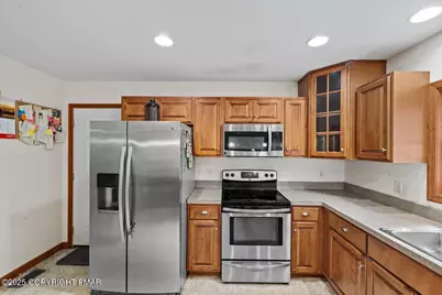  121 Cedar Lane, Canadensis, PA 18325 - Photo 10