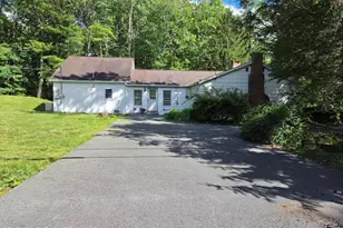 94 Chariton Dr, East Stroudsburg, PA 18301 - Photo 6