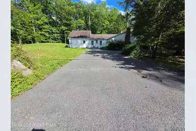  94 Chariton Drive, East Stroudsburg, PA 18301 - Photo 8