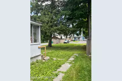  202 N Courtland Street, East Stroudsburg, PA 18301 - Photo 8