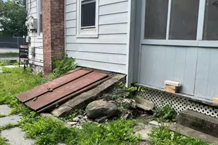 202 N Courtland St, East Stroudsburg, PA 18301 - Photo 4