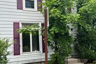 202 N Courtland St, East Stroudsburg, PA 18301 - Photo 2