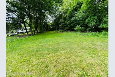  355 E Brown Street, East Stroudsburg, PA 18301 - Photo 12