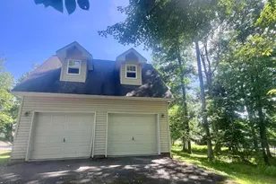 105 Hobbit Dr, Tamiment, PA 18371 - Photo 8