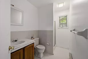 221 Somerset Dr, East Stroudsburg, PA 18301 - Photo 32