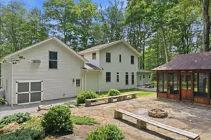 291 Berry Ln, Pocono Lake, PA 18347 - Photo 12