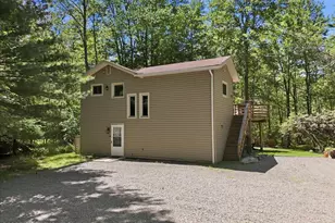 65 Louis Ln, Gouldsboro, PA 18424 - Photo 10