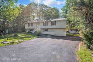 108 Remington Cir, Tobyhanna, PA 18466 - Photo 2