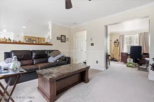 1025 Juno Dr, Effort, PA 18330 - Photo 16