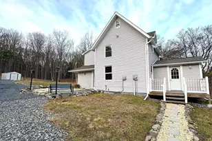 1393 Beacon Hill Rd, East Stroudsburg, PA 18301 - Photo 4