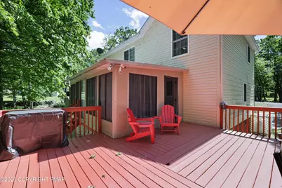  155 Wellington Way, Middle Smithfield, PA 18324 - Photo 6