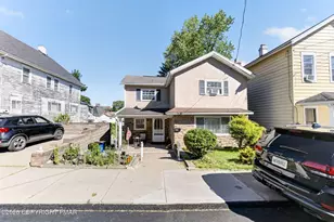 212 N Bromley Ave, Scranton, PA 18504 - Photo 2