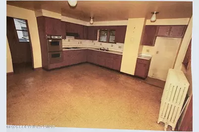  321 Agnew Road, Jeannette, PA 15644 - Photo 6