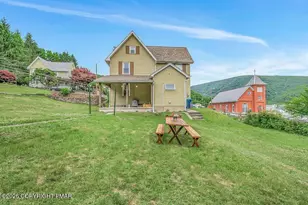 33 Pine St, Lehighton, PA 18235 - Photo 30