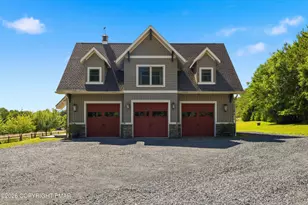 2432 Rimrock Dr, Stroudsburg, PA 18360 - Photo 4