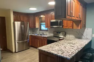 1007 Cayuga Dr, Gouldsboro, PA 18424 - Photo 4