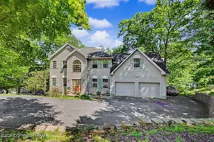 121 Brandyshire Dr, Tamiment, PA 18371 - Photo 2