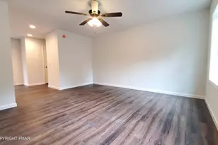 133 Mountain Dr, Greentown, PA 18426 - Photo 6