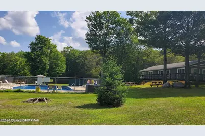  133 Mountain Dr, Greentown, PA 18426 - Photo 30