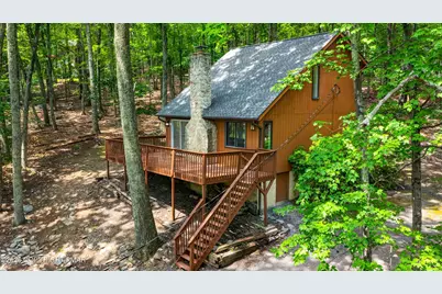  192 Bellingham Drive, Bushkill, PA 18324 - Photo 1