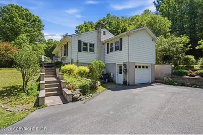  1044 Bartonsville Woods Road, Stroudsburg, PA 18360 - Photo 4