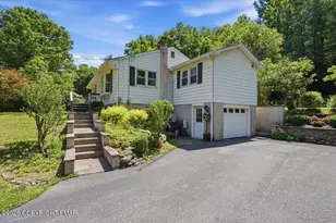 1044 Bartonsville Woods Rd, Stroudsburg, PA 18360 - Photo 4