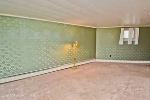 707 Garibaldi Ave, Roseto, PA 18013 - Photo 8