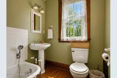  204 Lake Road, Pocono Manor, PA 18349 - Photo 24