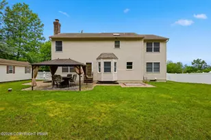 4017 Crest View Dr, Stroudsburg, PA 18360 - Photo 4