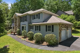 238 Fringe Dr, East Stroudsburg, PA 18302 - Photo 2