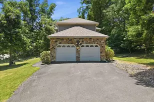 238 Fringe Dr, East Stroudsburg, PA 18302 - Photo 58