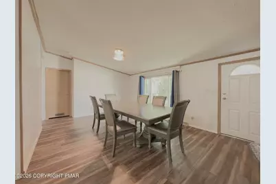  890 Seybert Street, Hazleton, PA 18201 - Photo 8
