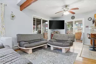 109 Saunders Dr, Bushkill, PA 18324 - Photo 16