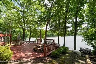 6115 W Lakeshore Dr, East Stroudsburg, PA 18302 - Photo 52